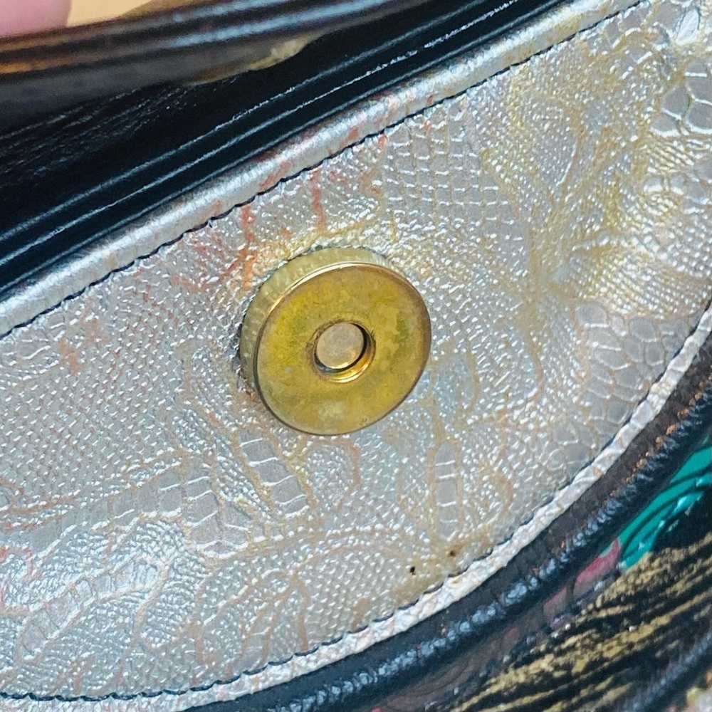 Elegant Multicolor Crossbody Bag - Picture 6 of 7
